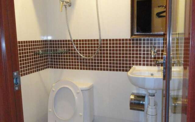 Paris Guest House - Hostel