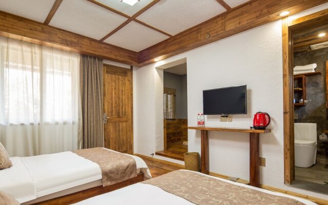 Floral Hotel · Mo Gan Tian QuanMogan Mountain