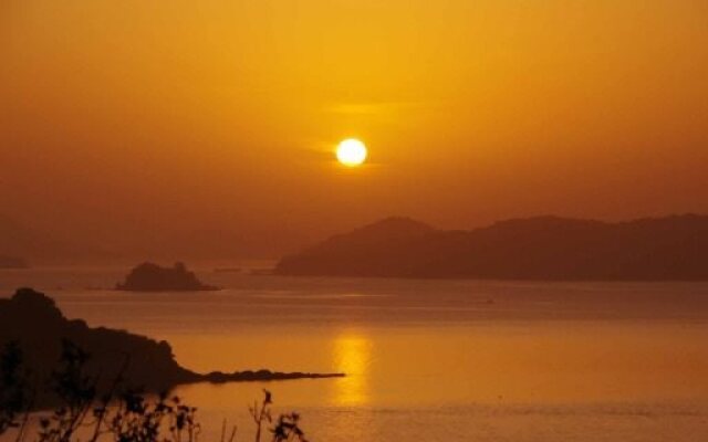 Ile d’or Café & Guest house