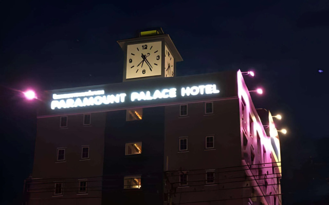 Paramount Palace Hotel Dannok