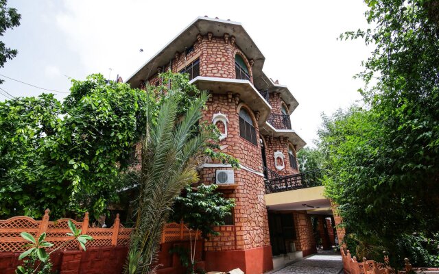 OYO 16799 Shikargarh Palace Resorts