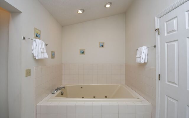 Lakeside Memories 4 Bedroom House