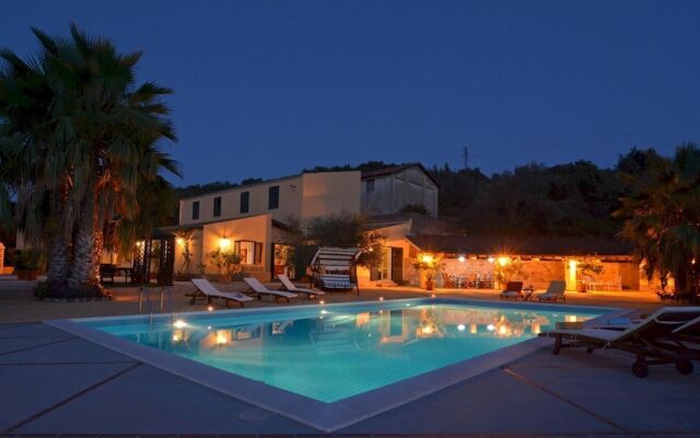 Villa Le Sorbe 12 in Caronia