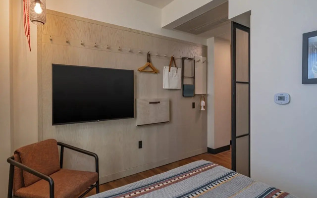 Moxy Phoenix Downtown