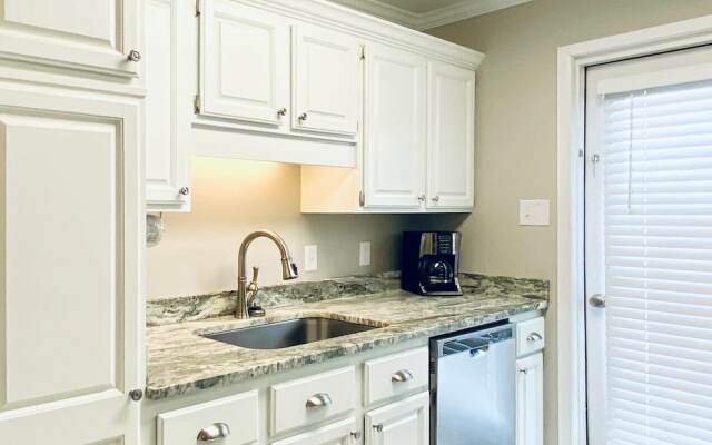 Ocean Reef 103 by ALBVR