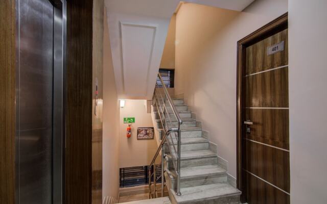 OYO 16744 Live Inn Castle