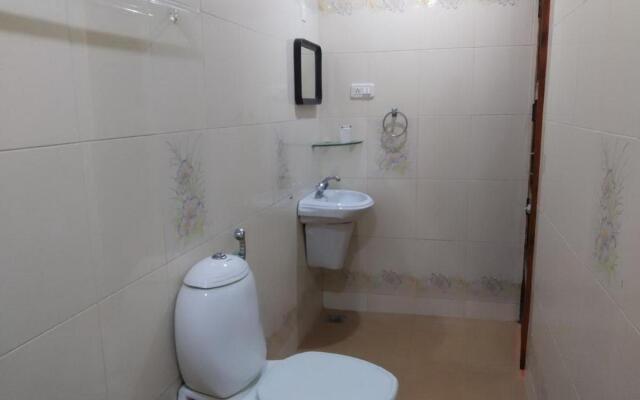 Hotel Thushara