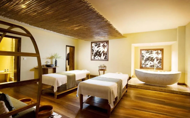 Kupu Kupu Jimbaran Beach Club & Spa by Loccitane