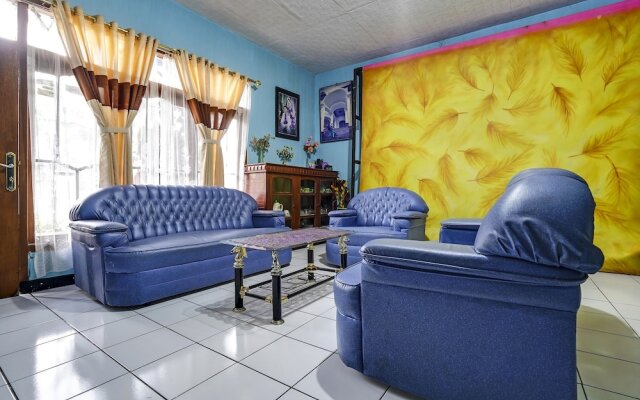 OYO Homes 91006 Eco Tourism Desa Cibodas Areng 5 Syariah