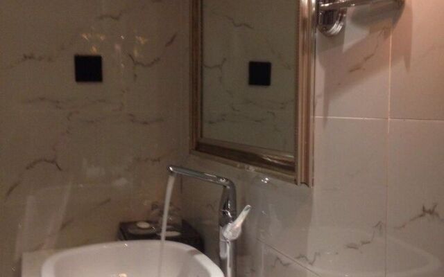 Dalian Zhuanghe Yiheng Sunshine Holiday Hotel