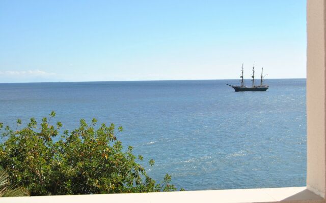 Las Gaviotas Beach I