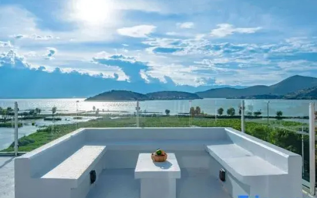 Yunlu Jingbo Sea View Resort Homestay