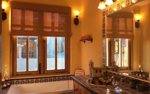 AV054 LoretoBay Luxury Villa Pool View