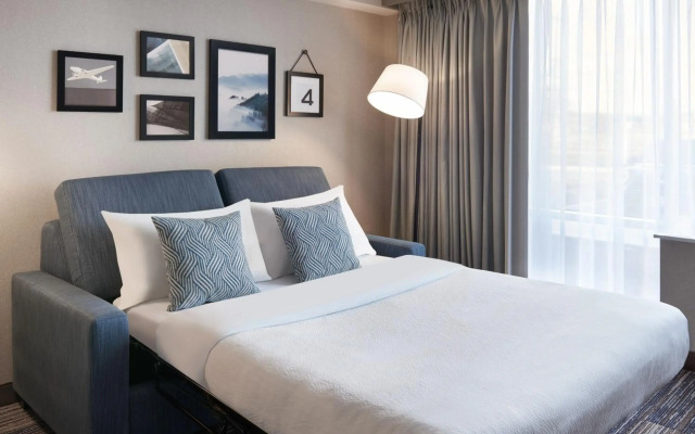 Four Points by Sheraton Point Edward Sarnia
