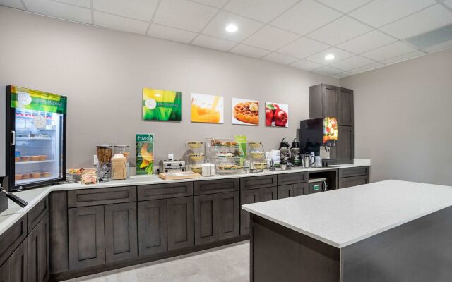 Quality Inn Baton Rouge East I-12