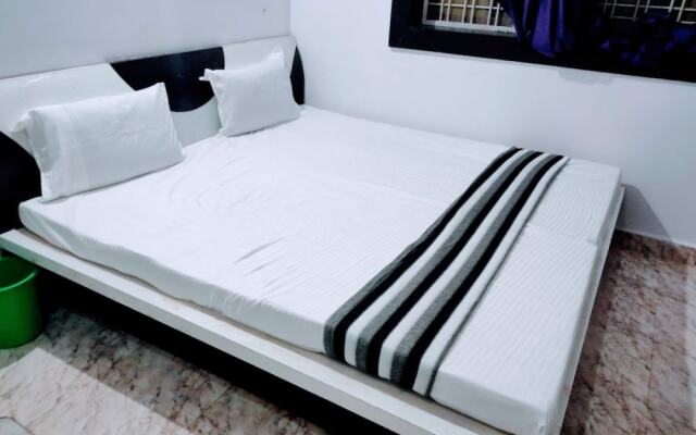 Goroomgo Hotel SONI Madhya Pradesh