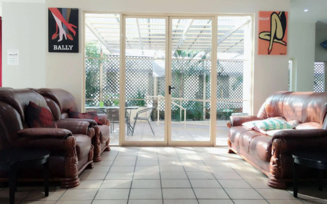 Gold Coast Backpackers - Hostel