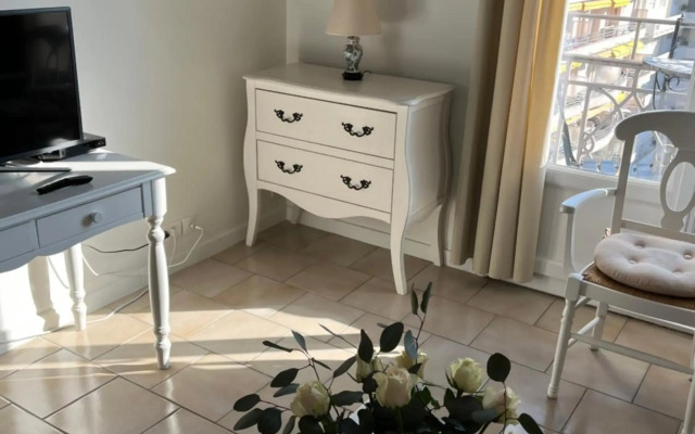 Miramar Delux
