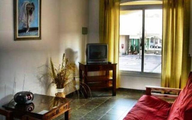 Solares de Maipú Apart Hotel