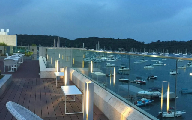 The Pier Hotel
