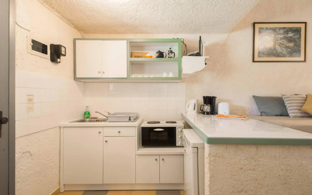 Lefkes Apartments