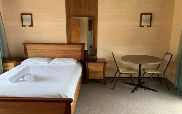 Regatta Point Holiday Park