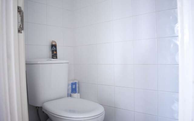 2 Bedroom Flat With Balcony Overlooking the Sea