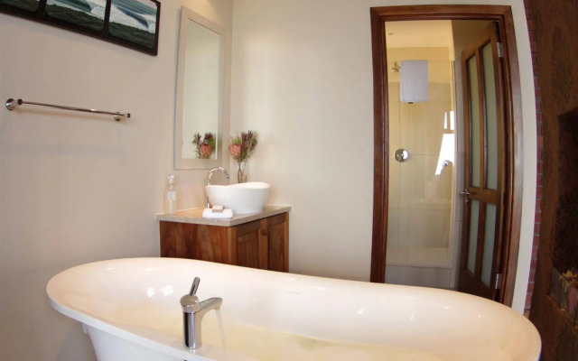 Shaloha Guesthouse on Supertubes