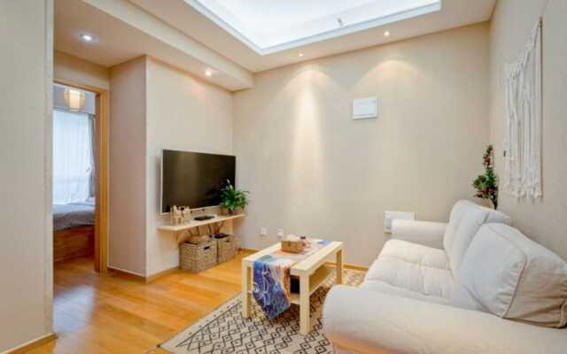 Royal Garden Apartment
