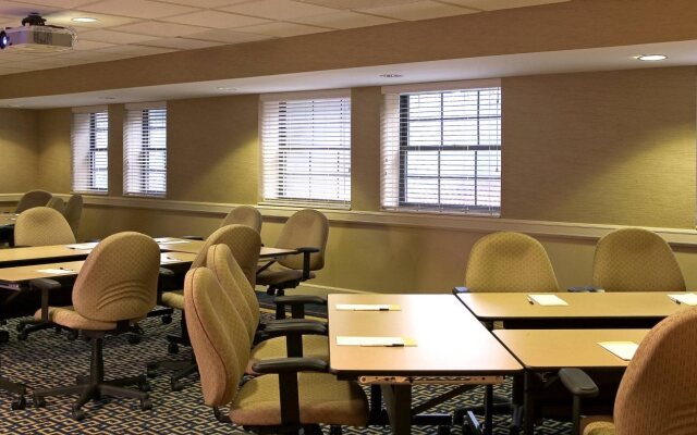 Four Points by Sheraton Wakefield Boston Htl&Conference Cntr