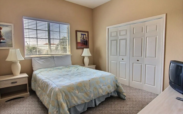 Groff's Getaway 646 by RedAwning