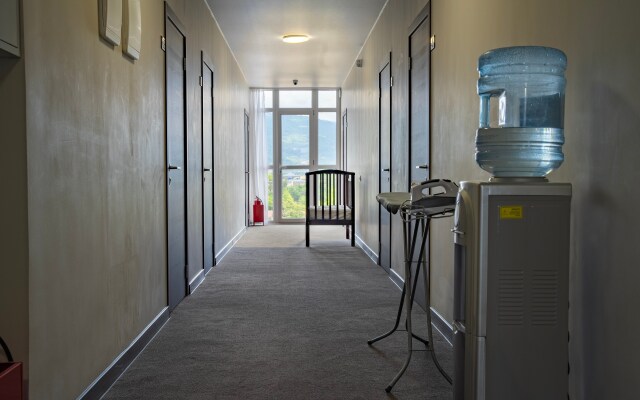 Sariya Hotel