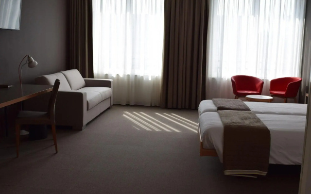 SwissTech Hotel