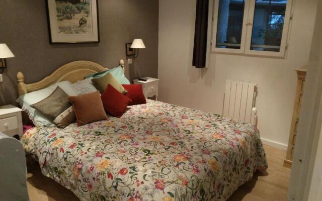 Bel appartement avec jardin privatif