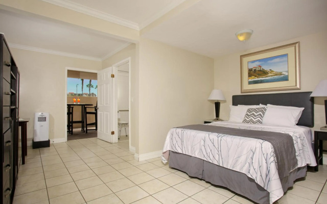 Ocean Beach Hotel