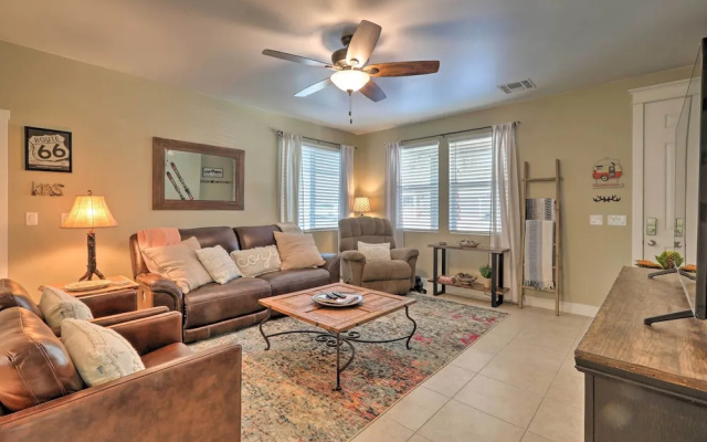 Flagstaff Family Hideaway w/ Guest House!