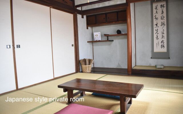 Osaka Guesthouse Midoriya - Hostel