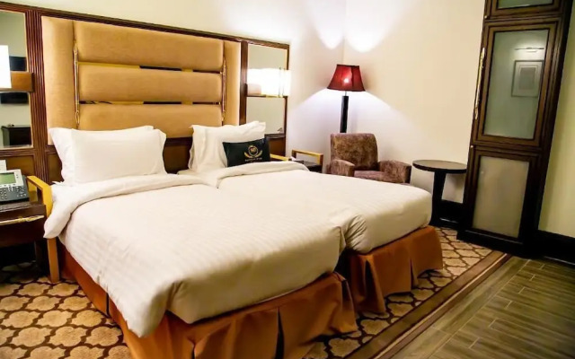 Saffron D'or Hotels Lahore