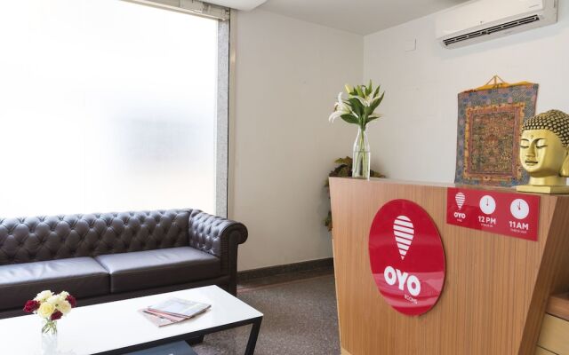 OYO 4428 Central Platinum Suites