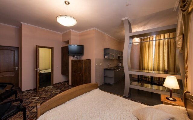 Premium Hotel