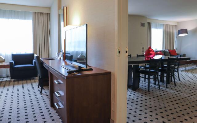 Radisson Plaza Hotel & Suites Kalamazoo