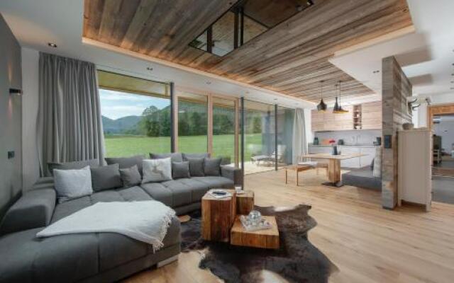 Stoaberg Lodge