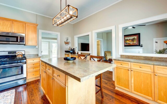 Adorable Charlotte Vacation Rental in Noda!