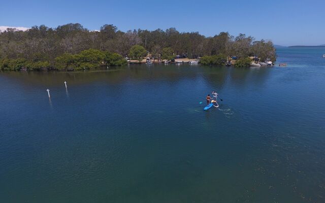 Lani's Holiday Island - Caravan Park