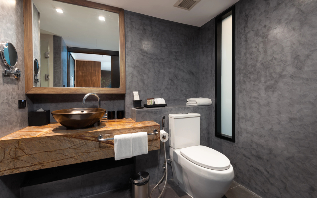 Отель RakYim Siam Sukhumvit 15