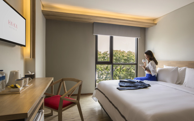 Up-Peak Hotel Simpang Lima Semarang Powered by Archipelago