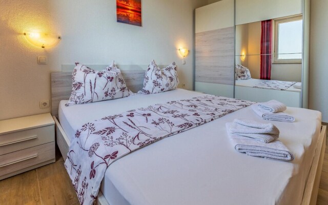 Nice Apartment in Pomer With 1 Bedrooms and Wifi