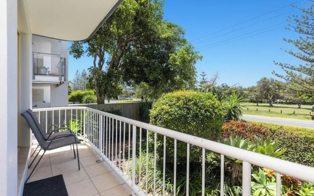 2 Bed Beachfront Apartment in Kingscliff