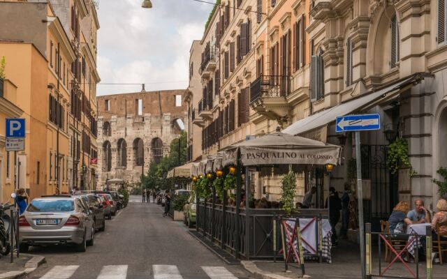 Via Dei Santissimi Quattro 85 Apt