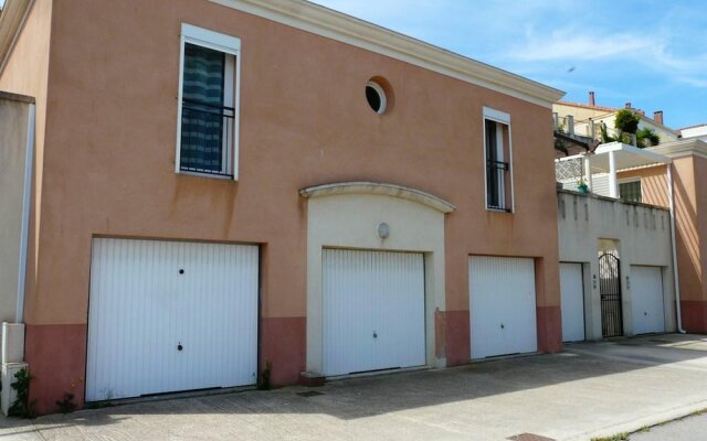 House With 2 Bedrooms In Martigues, With Wonderful Lake View, Furnished Terrace And Wifi 7 Km From The Beach
